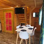 Les P'tites Maisons Dans La Prairie Sallertaine