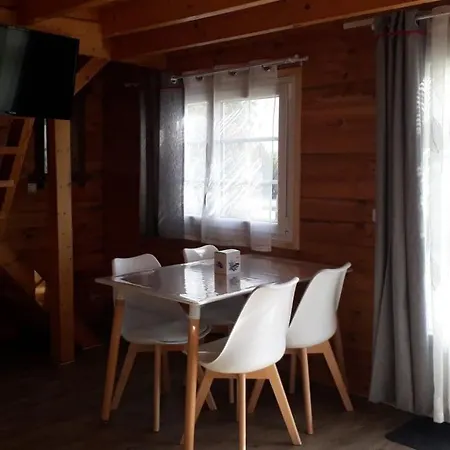 Les P'tites Maisons Dans La Prairie Chalet *