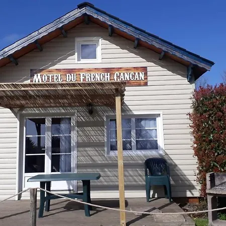 Les P'tites Maisons Dans La Prairie Chalet *