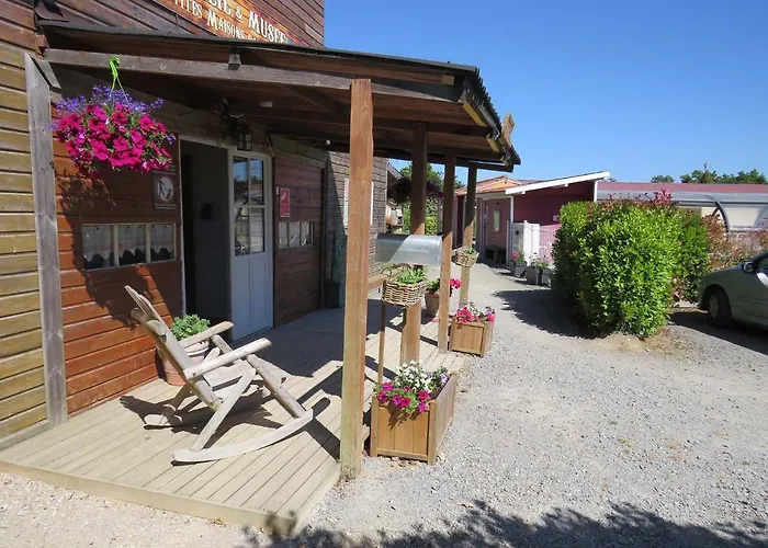 Les P'tites Maisons Dans La Prairie