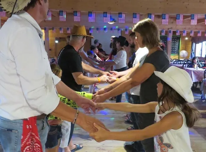 Les P'tites Maisons Dans La Prairie 샬레 *